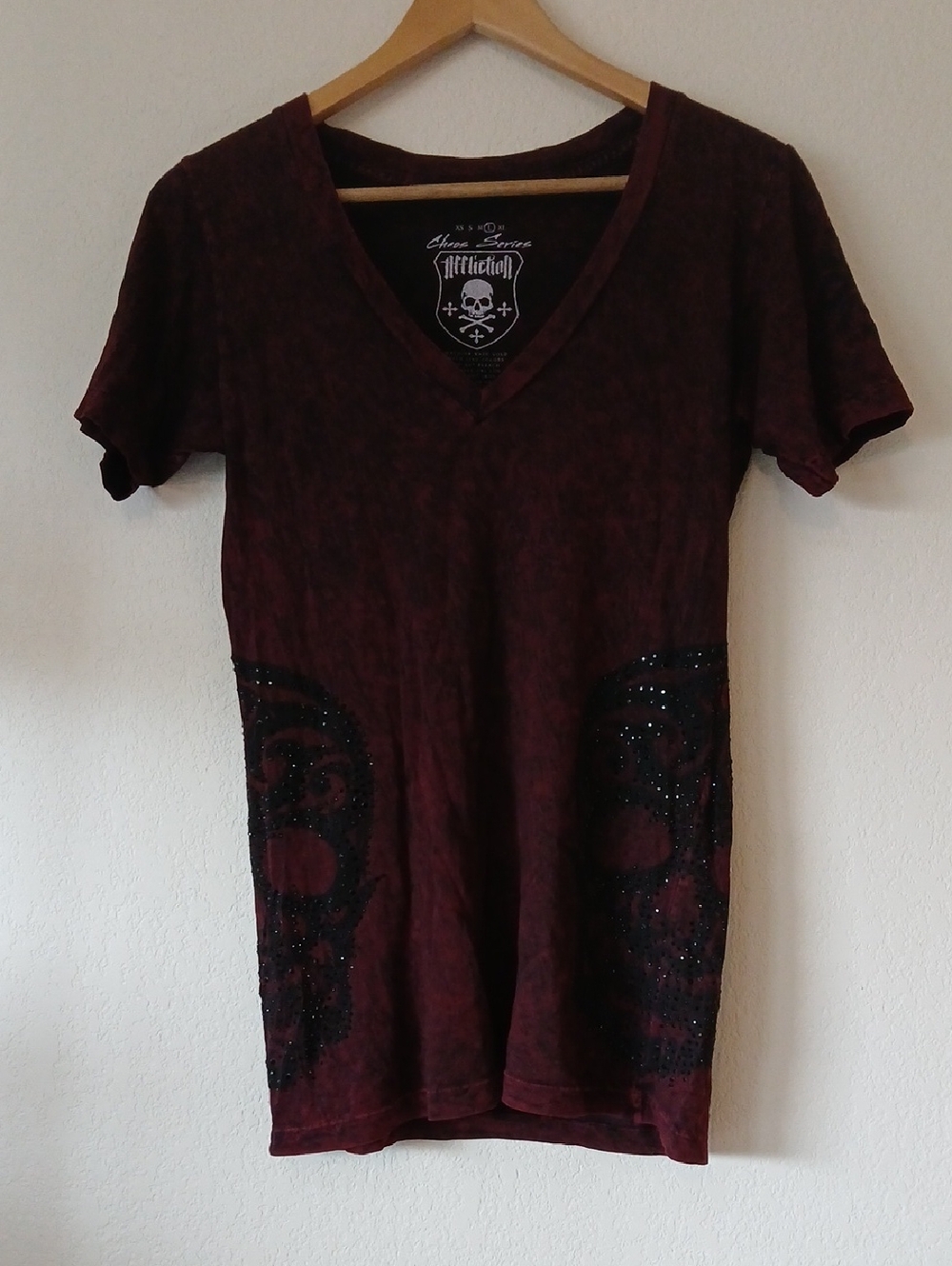 Affliction Maroon Short Sleeve Tee Rhinestone Skull Sides